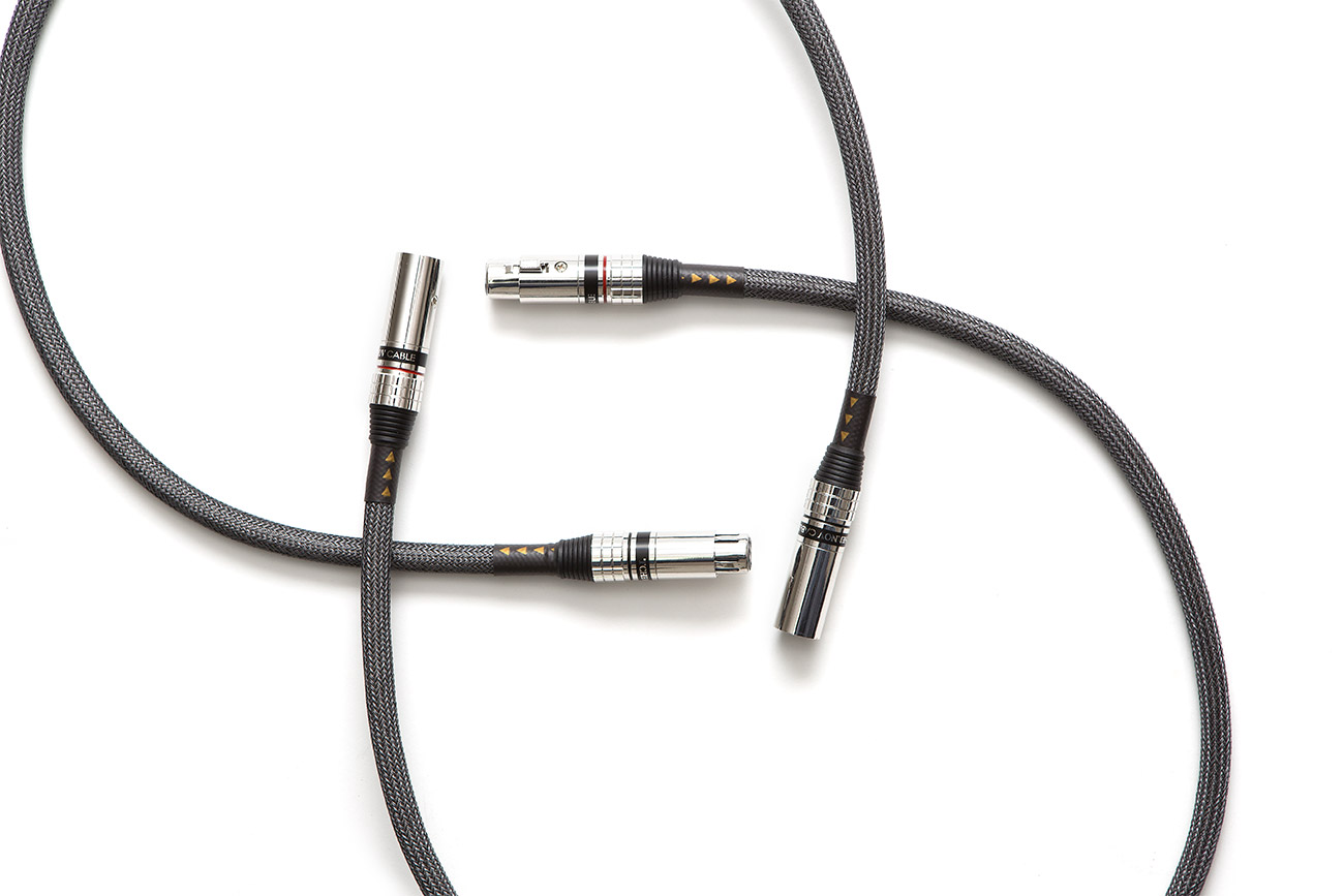 Ultimate-IC-XLR-Cable-7_1300x867.jpg