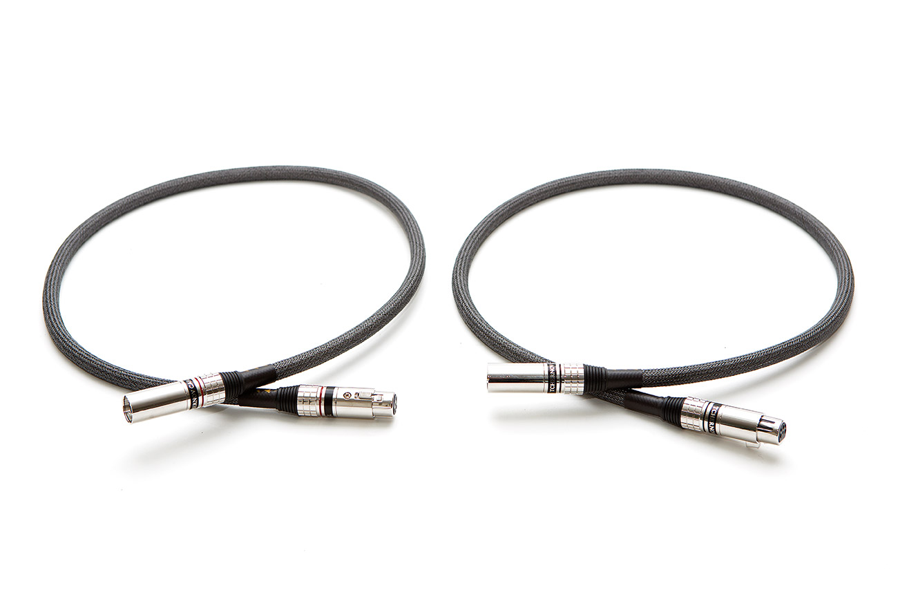 Ultimate-IC-XLR-Cable-6_1300x867.jpg