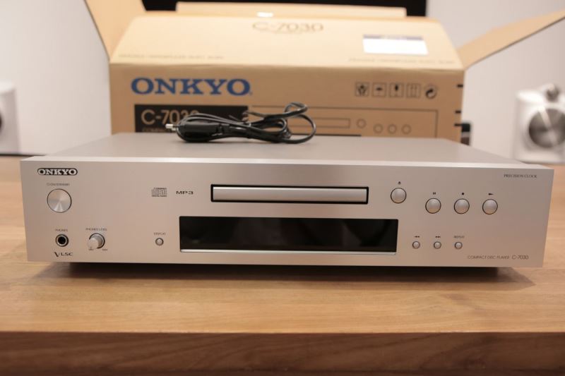 onkyo c-7030 cd player