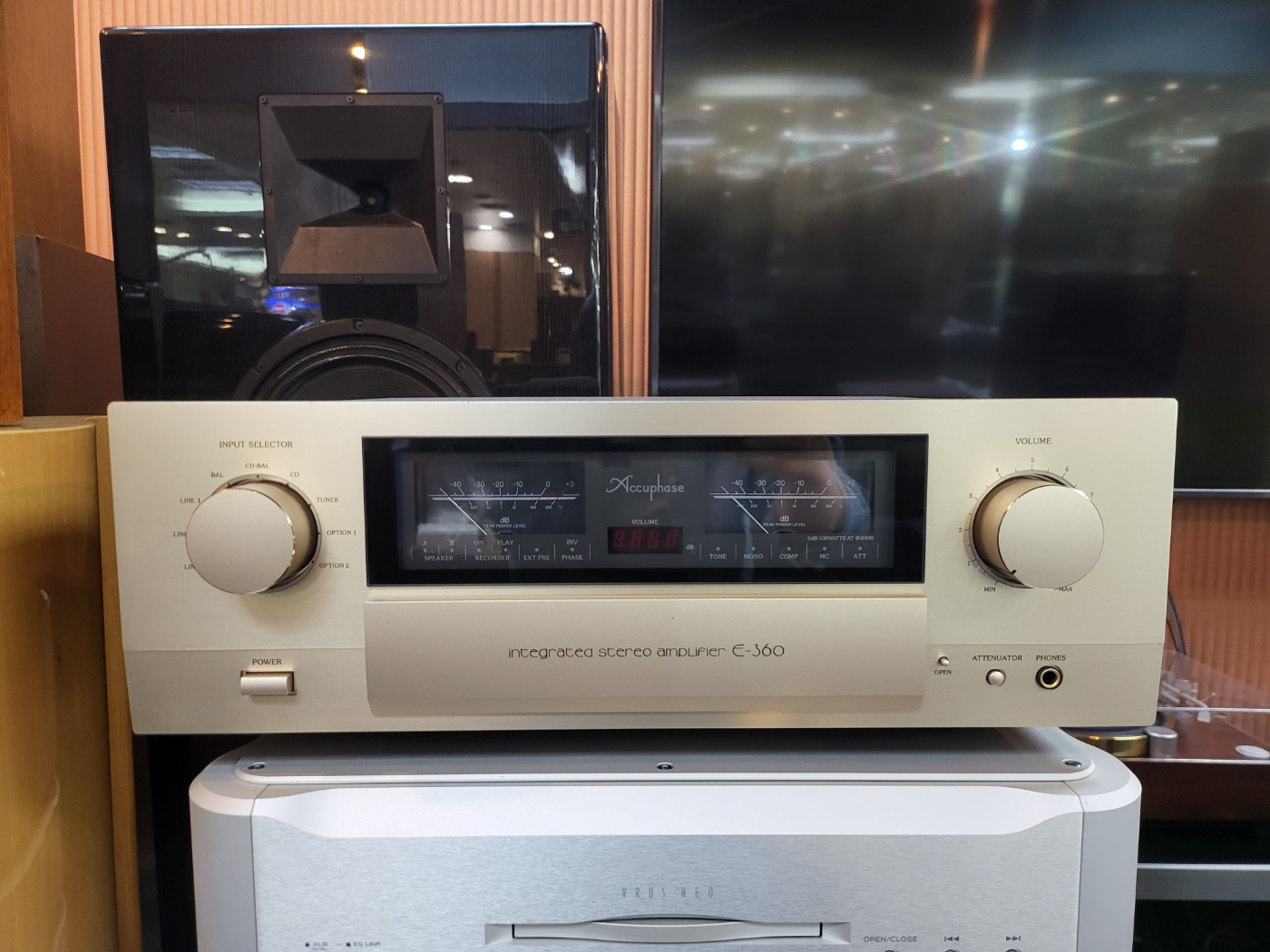 Accuphase E-360 Ƽ
