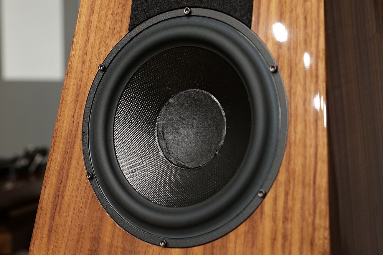 Qln Prestige One-högtalares 7-tums diameter Kevlar-kon bashögtalare